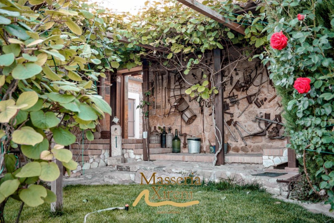 Masseria Xireni Castellana Sicula Eksteriør billede